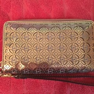 Michael Kors wallet ( re posh )
